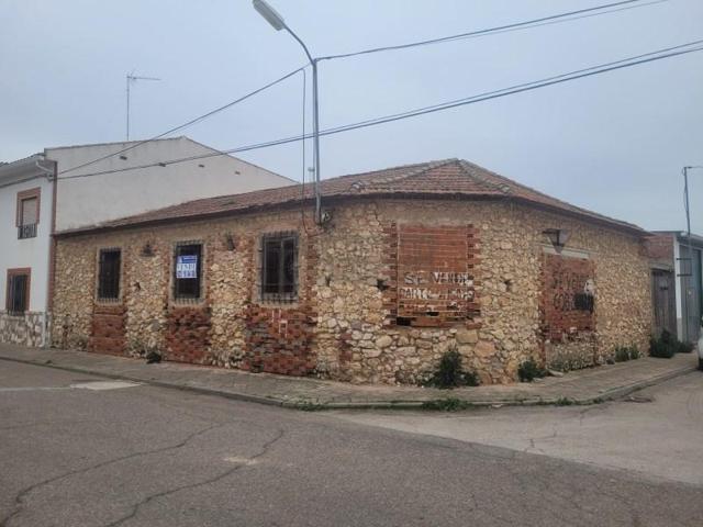 Casa en venta en Corral de Almaguer photo 0