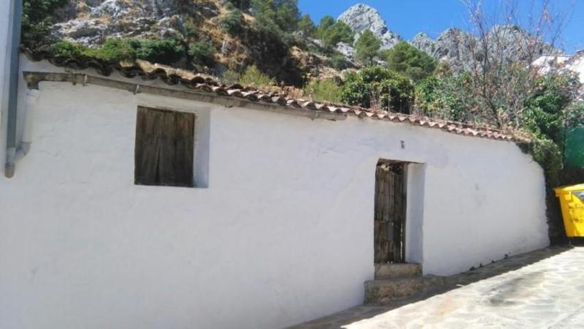 Terreno en venta en Grazalema, Grazalema photo 0