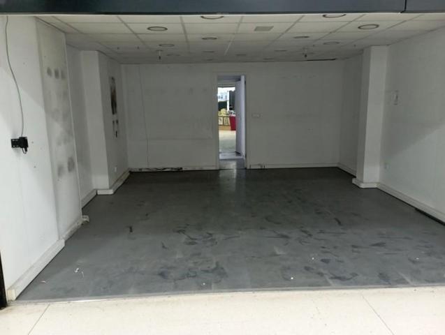 Local comercial en venta en Poio, Poio photo 0