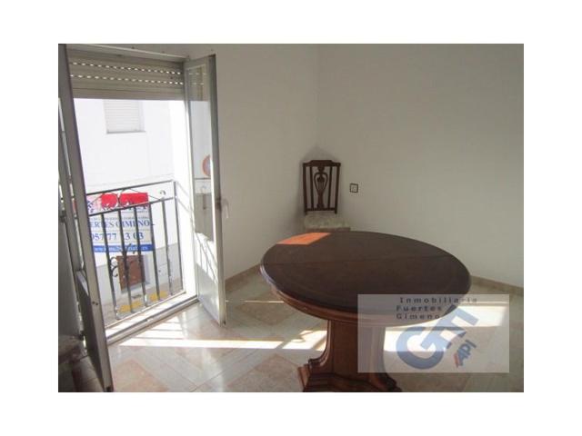 Piso en venta en Dos Torres photo 0