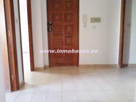 Piso en venta en Begíjar, Begijar photo 0