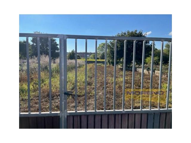 Terreno en venta en Sarria photo 0