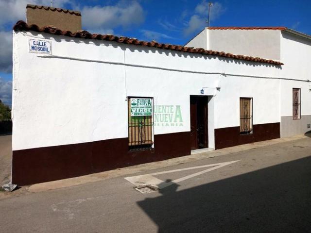 Casa en venta en Bodonal de la Sierra, Bodonal De La Sierra photo 0