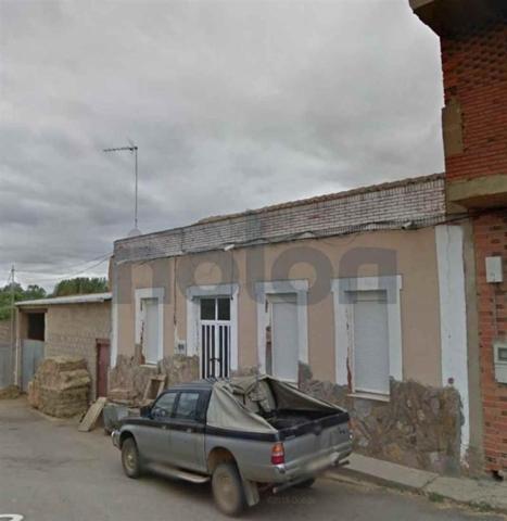Adosada en venta en Castrogonzalo, Benavente photo 0