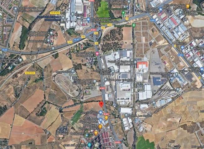 Chalet en venta en Laguna de Duero, Laguna De Duero photo 0