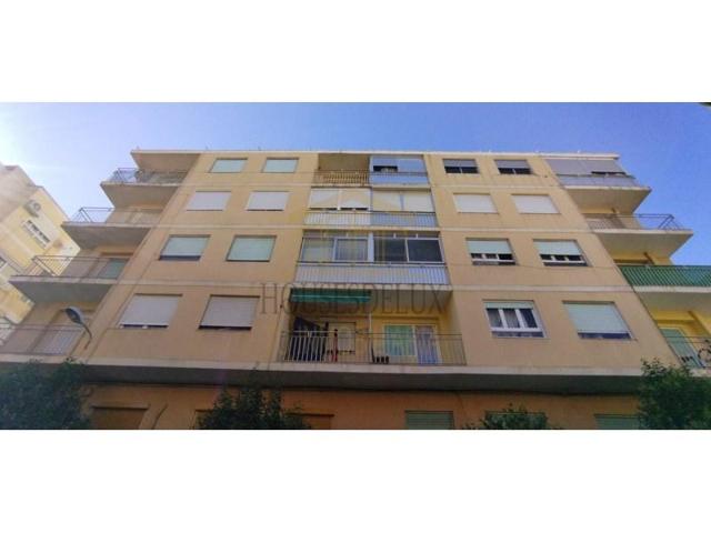 Piso en venta en Elda photo 0