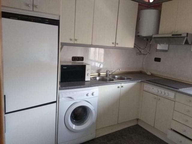 Piso en venta en Ahigal, Calle Hernán Cortés, 10650 photo 0