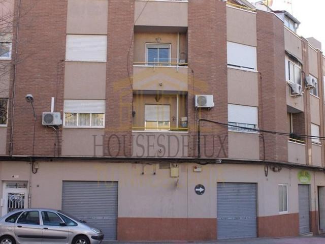 Piso en venta en Petrer photo 0