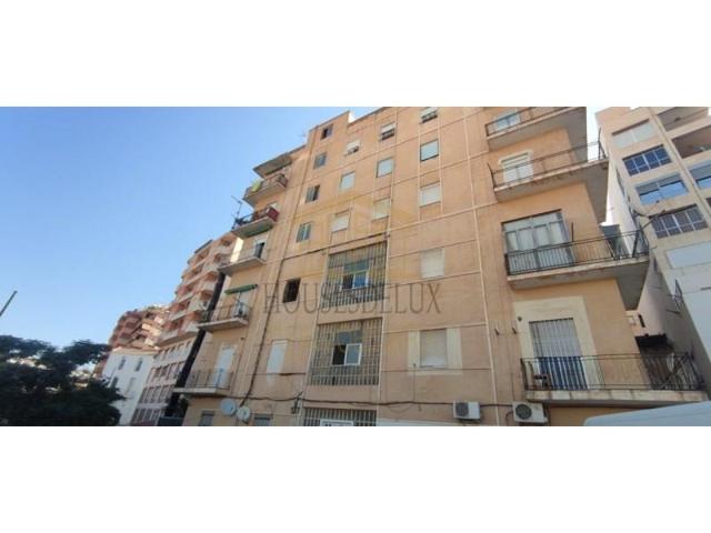 Piso en venta en Crevillent, Crevillent photo 0