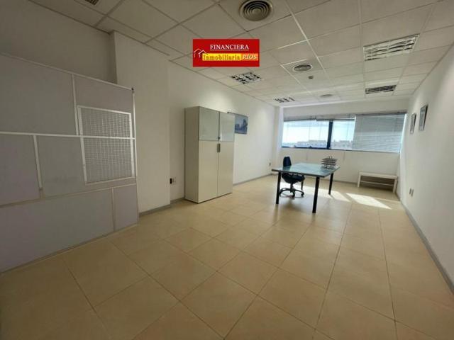 Oficina en venta en Sevilla, Sevilla photo 0