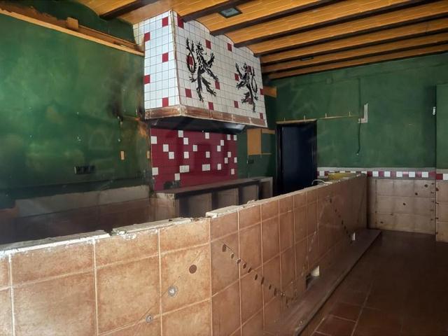 Local comercial en venta en Tàrrega photo 0