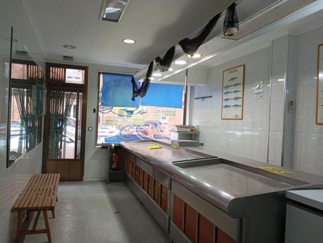 Local comercial en venta en Valladolid, Batallas photo 0