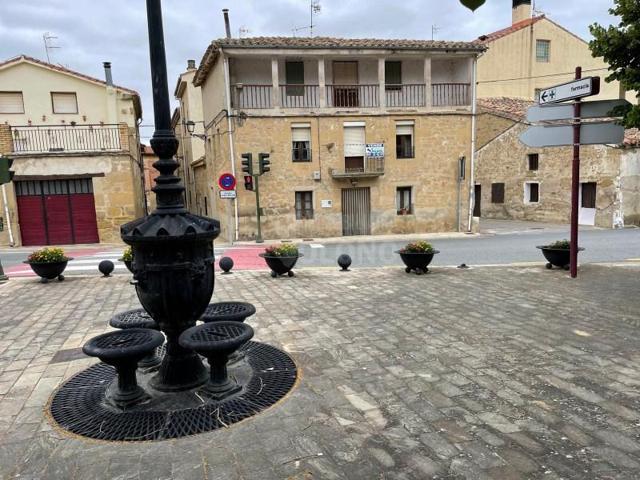 Casa en venta en Cuzcurrita de Río Tirón photo 0