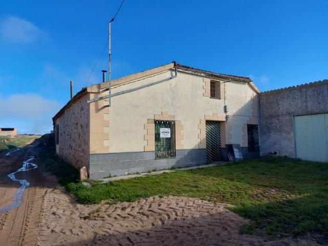 Casa en venta en Santa María la Real de Nieva photo 0