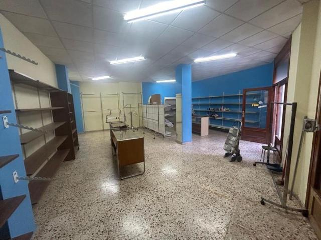 Local comercial en venta en Crevillent, Santisima Trinidad photo 0