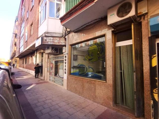 Local comercial en venta en Valladolid, Batallas photo 0