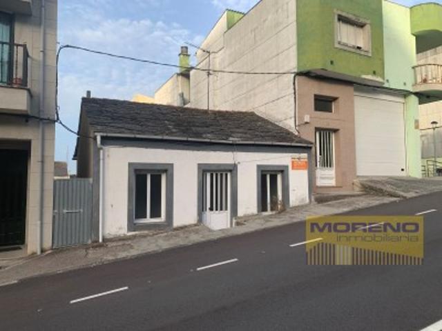 Casa con terreno en venta en Sarria photo 0
