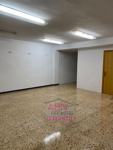 Local comercial en venta en Albaida, Albaida photo 0
