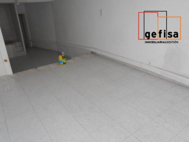 Local comercial en venta en Valdepeñas, Centro photo 0