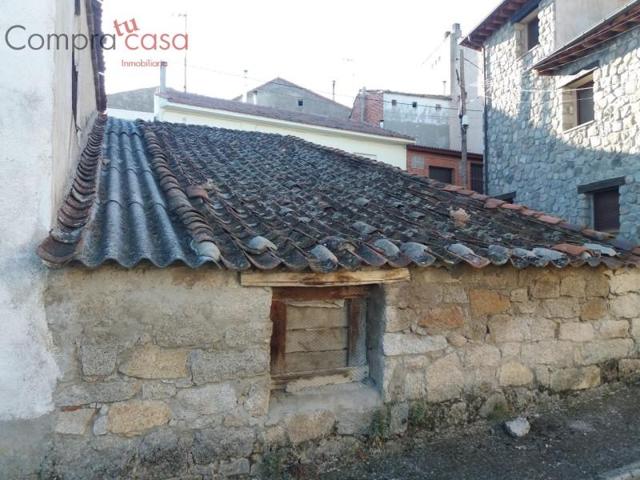 Casa con terreno en venta en Zarzuela del Monte, En pueblo photo 0