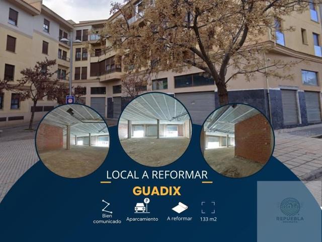 Local comercial en venta en Guadix photo 0