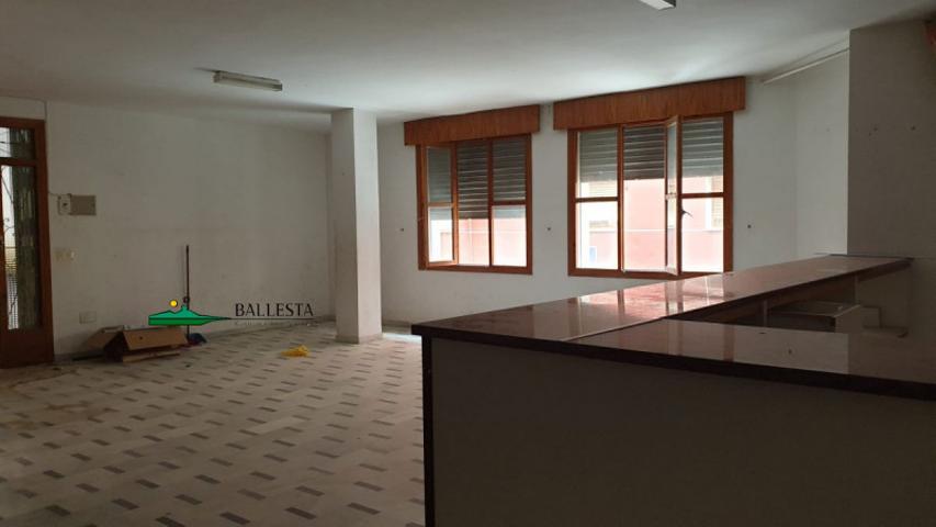 Local comercial en venta en Macael, Macael photo 0