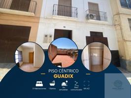 Piso en venta en Guadix photo 0