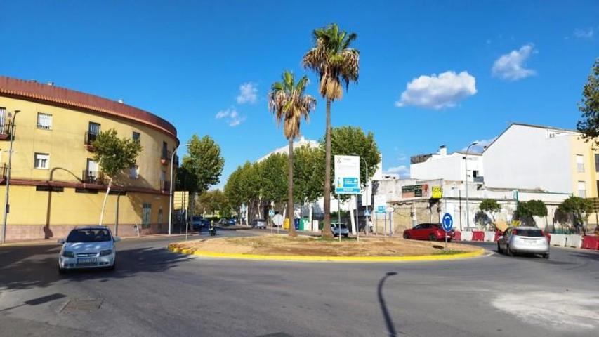 Local comercial en venta en Dos Hermanas, Dos Hermanas photo 0