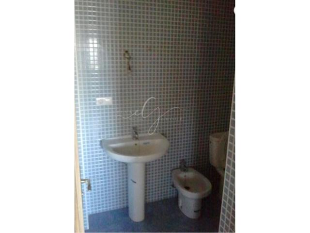 Piso en venta en Iscar photo 0