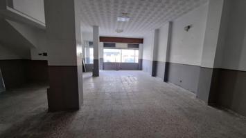 Local comercial en venta en Betanzos, Betanzos photo 0