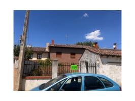 Casas de pueblo en venta en Saldaña photo 0