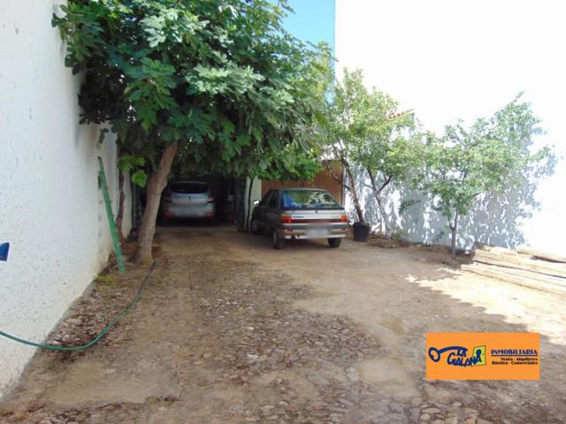 Terreno en venta en Valdepeñas, Barrio de la Manzana photo 0