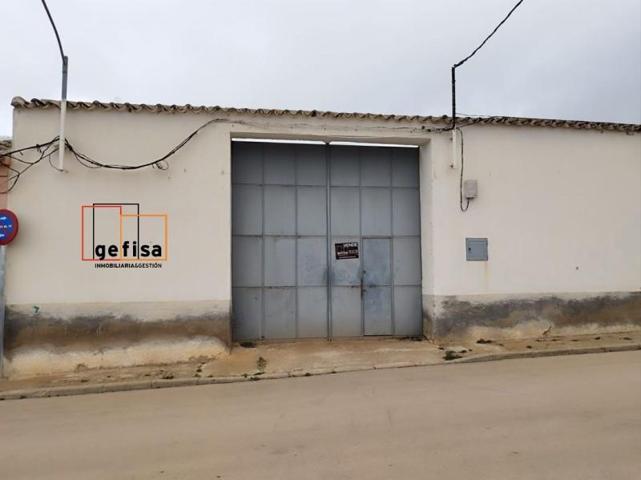 Terreno en venta en Valdepeñas, Salida Peral photo 0