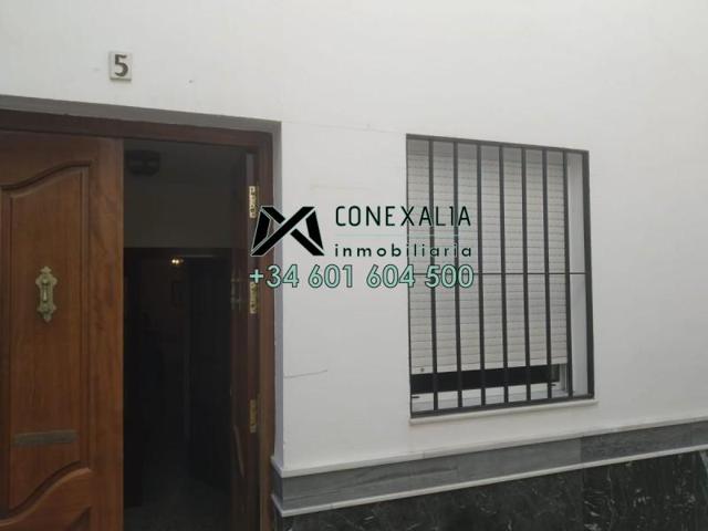 Local comercial en venta en Olvera, Conjunto Historico photo 0