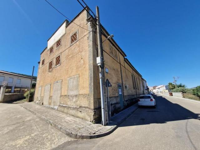 Local comercial en venta en Mirabel, Mirabel photo 0