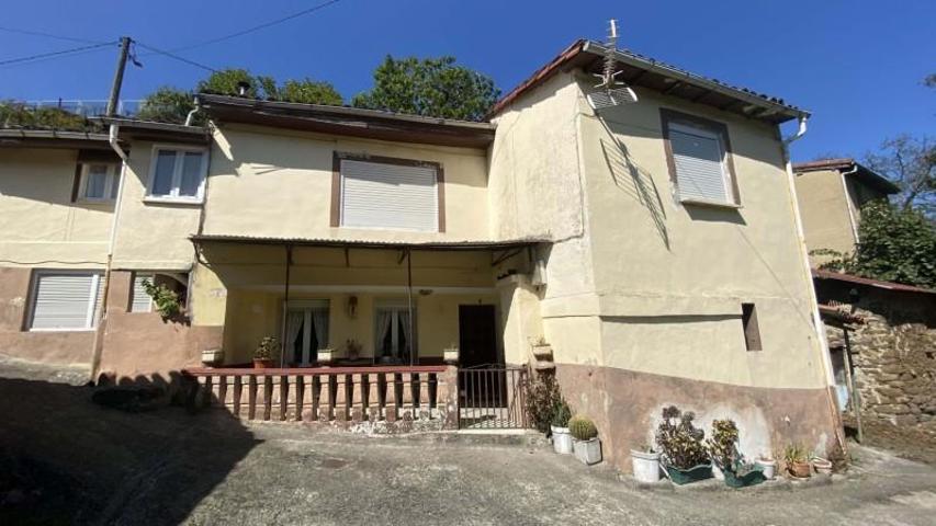 Casa en venta en San Martín del Rey Aurelio, Sotrondio photo 0