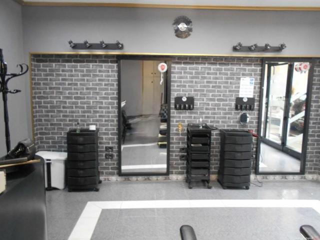 Local comercial en venta en Leioa, Leioa photo 0