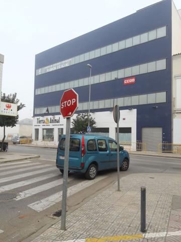 Local comercial en venta en Almendralejo, Carretera Badajoz - Campo Futbol photo 0