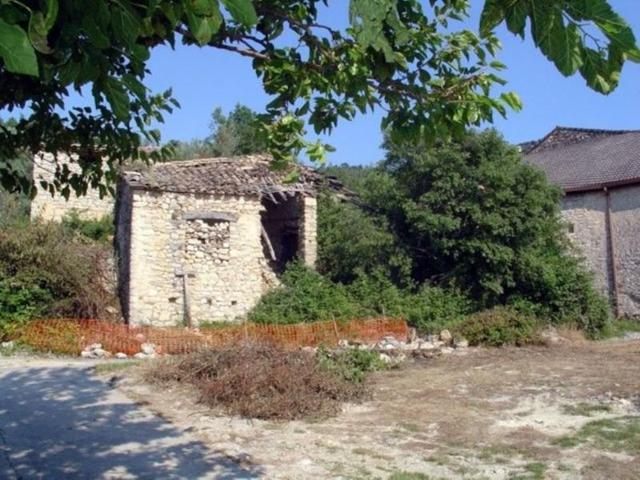 Casa en venta en Foradada del Toscar, Fueva (La) photo 0