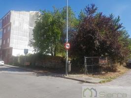 Terreno en venta en Sarria photo 0