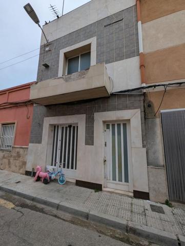 Adosada en venta en Castellón de la Plana, Norte photo 0