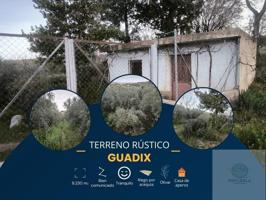 Casa con terreno en venta en Guadix photo 0