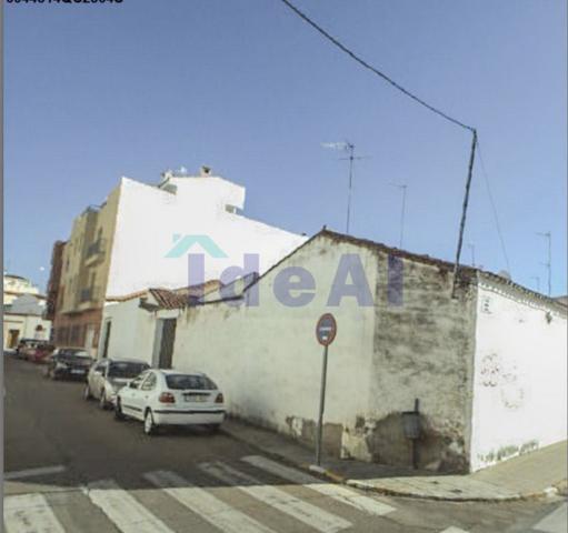 Terreno en venta en Almendralejo, San Jose - Escuela de Idiomas photo 0