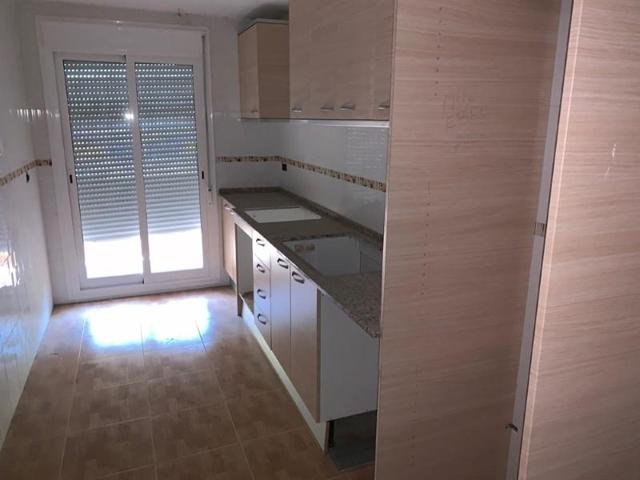 Piso en venta en L'Aldea photo 0