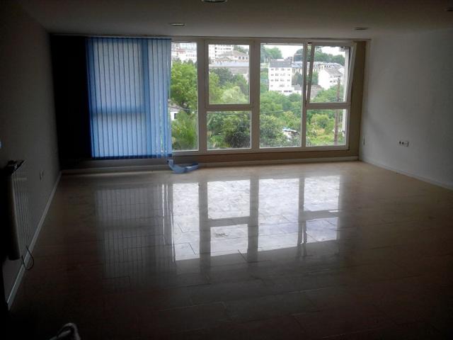 Local comercial en venta en Lugo, Ronda del Carmen photo 0