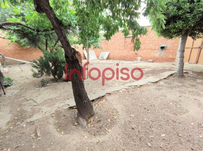Terreno en venta en Valdepeñas, Barrio de la Manzana photo 0