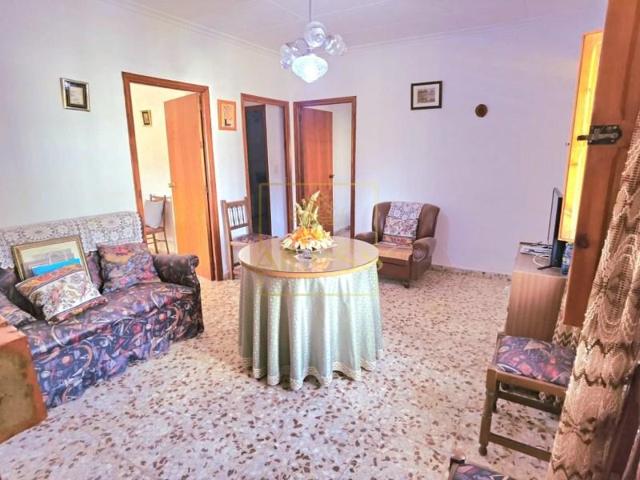 Casas de pueblo en venta en Tobarra photo 0