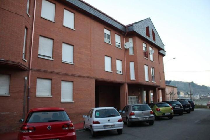 Piso en venta en Toreno, Toreno photo 0