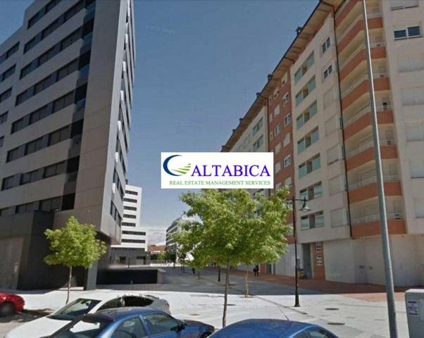 Local comercial en venta en Ponferrada, Centro photo 0