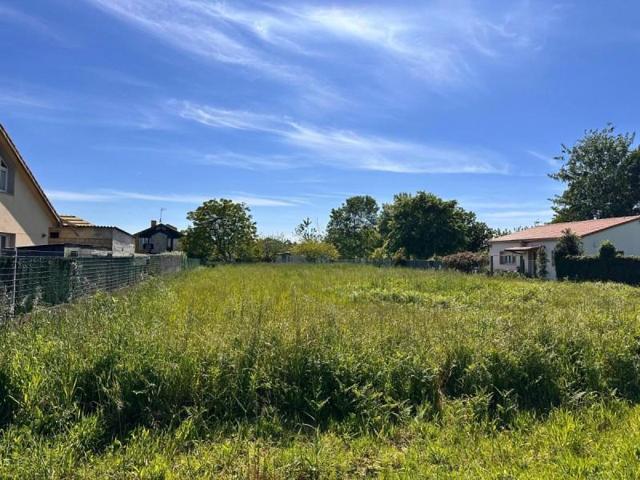 Terreno en venta en Vedra, San Fins de Sales photo 0